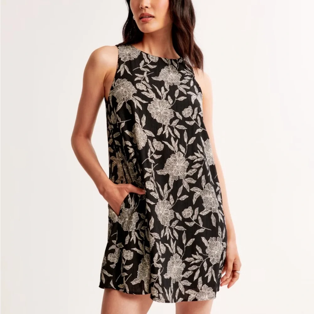 A&F Open-Back Trapeze Mini Dress XXS - Picture 1 of 5
